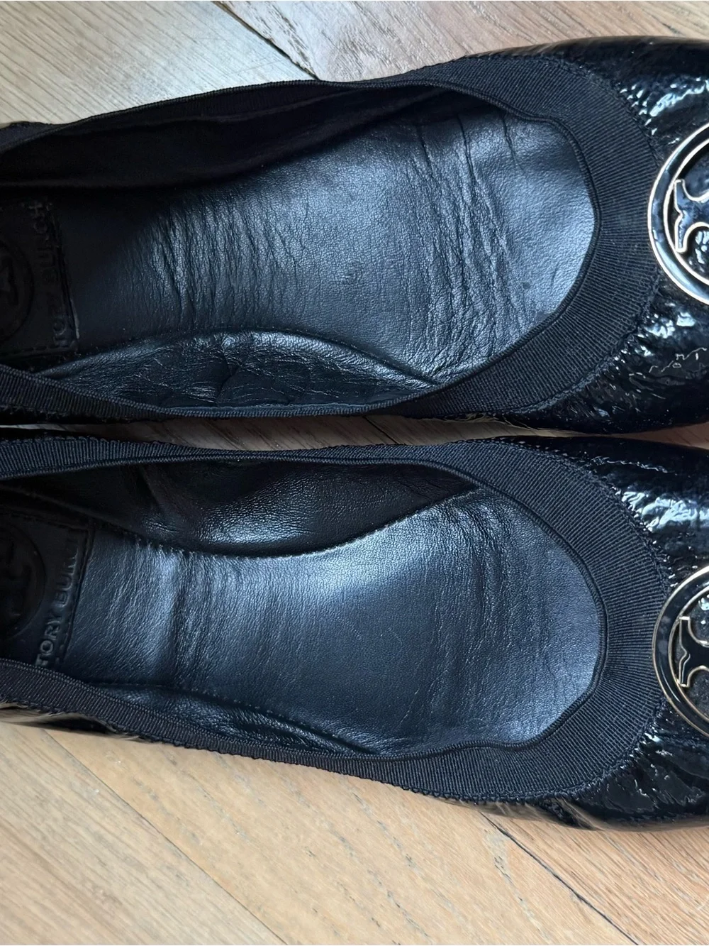 Tory Burch Black Patent Logo Round-Toe Flats